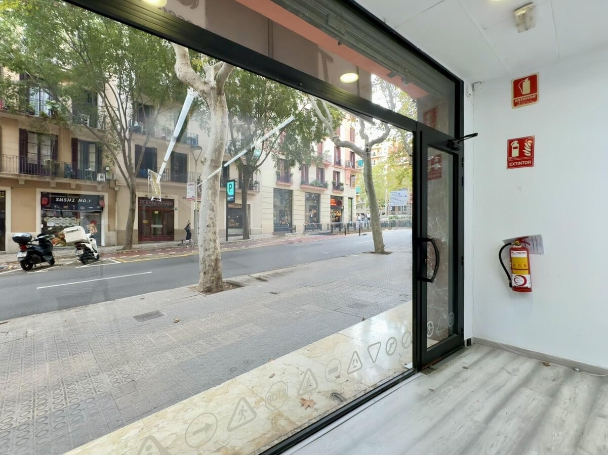 Barcelona, BAR 08025 -  -  - Foto del interior - Image 1 of 15