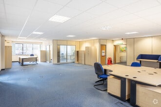 17-18 Thorney Leys Park, Witney en alquiler Foto del interior- Imagen 2 de 9