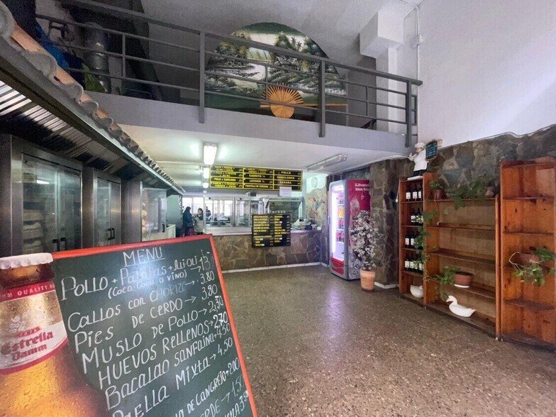 Edificio residencial en Santa Coloma de Gramenet, Barcelona en venta - Foto del interior - Imagen 2 de 2