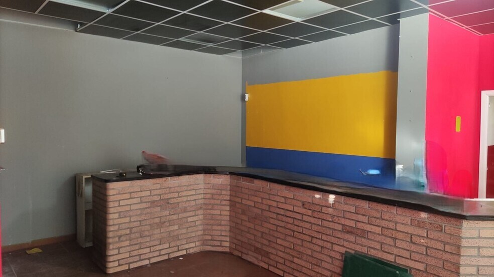 Local en Ponferrada en venta - Foto del edificio - Imagen 2 de 24