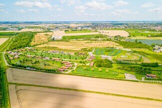 Más detalles de Five House Ln, Boston - Deportes y entretenimiento en venta