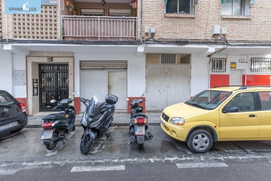 Calle Asturias, 29, Granada, Granada en venta - Foto del edificio - Imagen 2 de 6