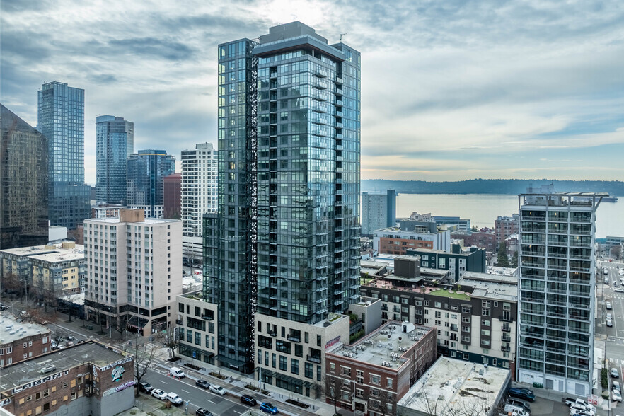 2315 4th Ave, Seattle, WA en alquiler - Foto del edificio - Imagen 2 de 35