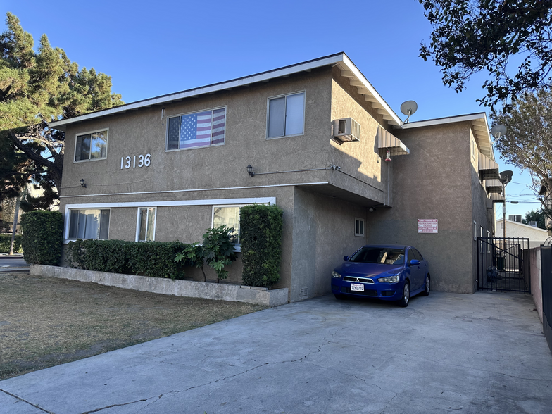 13136 Victory Blvd, Van Nuys, CA en venta - Foto del edificio - Imagen 2 de 9