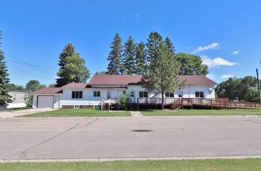 300 Main St, Sherwood, ND en venta - Foto del edificio - Imagen 1 de 49