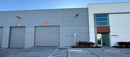 14750 Nelson Ave, City Of Industry, CA en alquiler Foto del edificio- Imagen 1 de 2