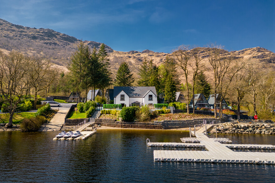 Loch Lomond, Arrochar en venta - Foto principal - Imagen 1 de 57