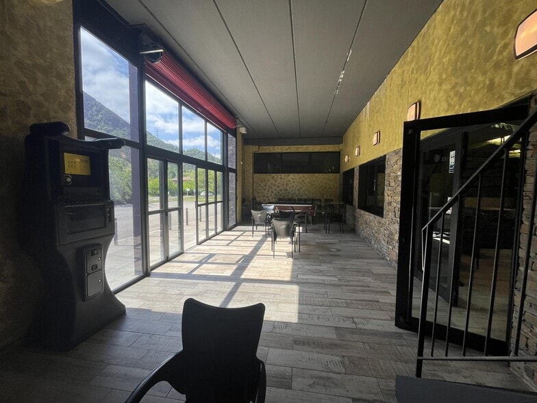 Local en Guardiola de Berguedà, Barcelona en venta - Foto del interior - Imagen 3 de 23
