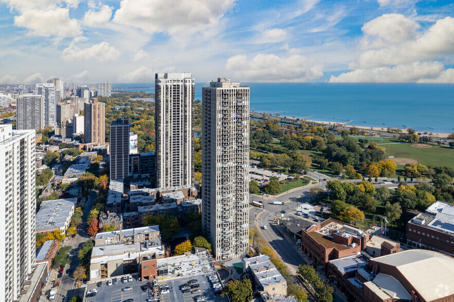 1660 N LaSalle Dr, Chicago, IL en alquiler - Vista aérea - Imagen 3 de 4