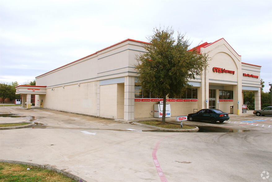 1902 Pleasant Valley Rd, Garland, TX en alquiler - Foto del edificio - Imagen 3 de 5