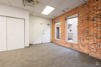 358-362 Rue Notre-Dame O, Montréal, QC en alquiler Foto del interior- Imagen 1 de 6