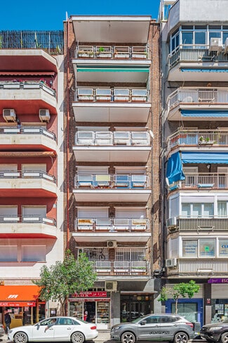 Más detalles de Calle San Germán, 62, Madrid - Edificio residencial​ en venta