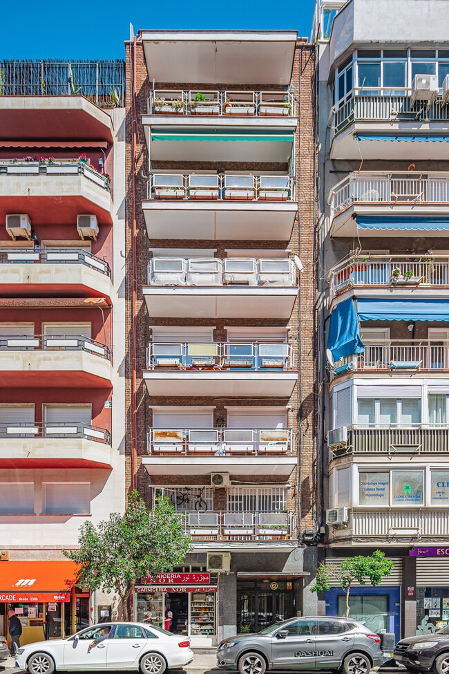 Más detalles de Calle San Germán, 62, Madrid - Edificio residencial​ en venta