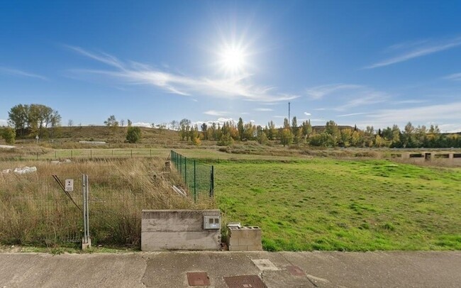 Más detalles de la, 6, Buniel - Terreno en venta
