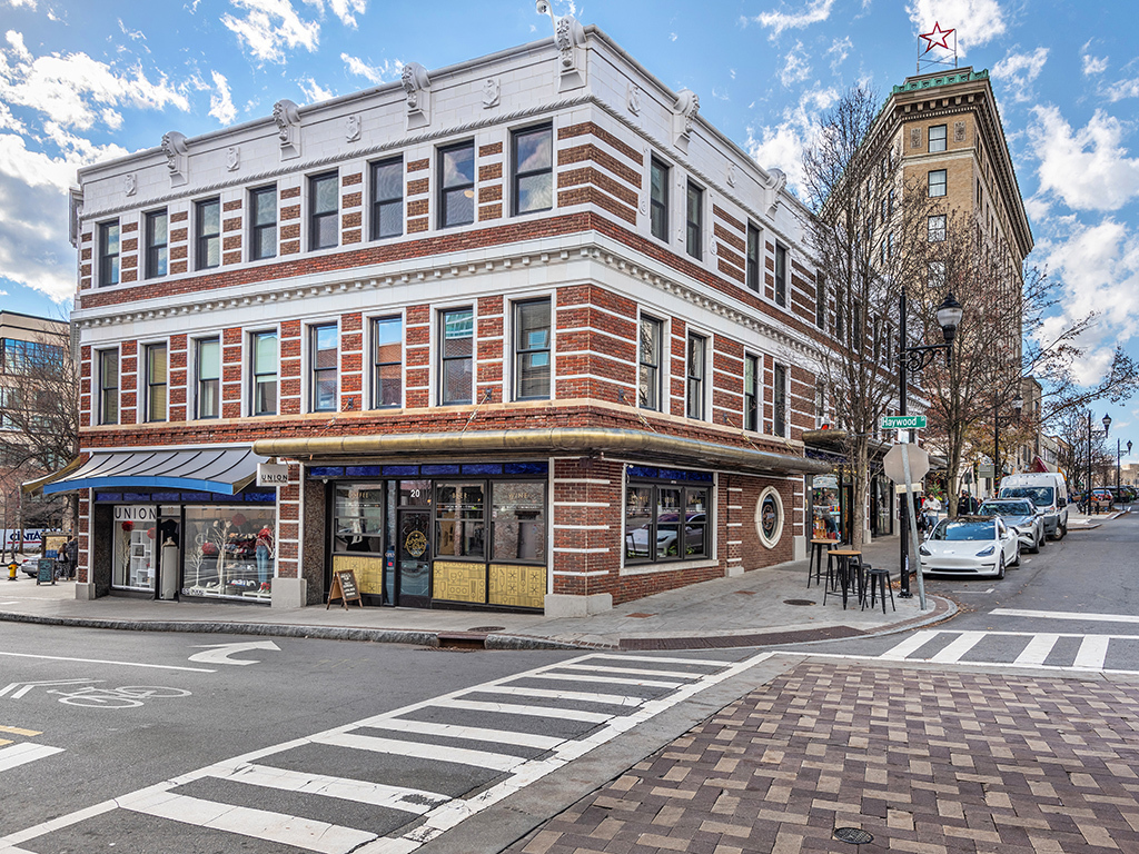 14-20 Haywood St, Asheville, NC en venta Foto del edificio- Imagen 1 de 37