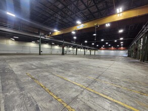 7800 Tyler Blvd, Mentor, OH en alquiler Foto del interior- Imagen 2 de 4