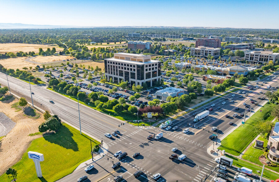 3330 E Louise Dr, Meridian, ID en alquiler - Foto del edificio - Imagen 2 de 12