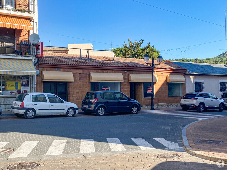 Avenida Estación, 5 Bis, Pelayos de la Presa, Madrid en alquiler - Foto del edificio - Imagen 2 de 2