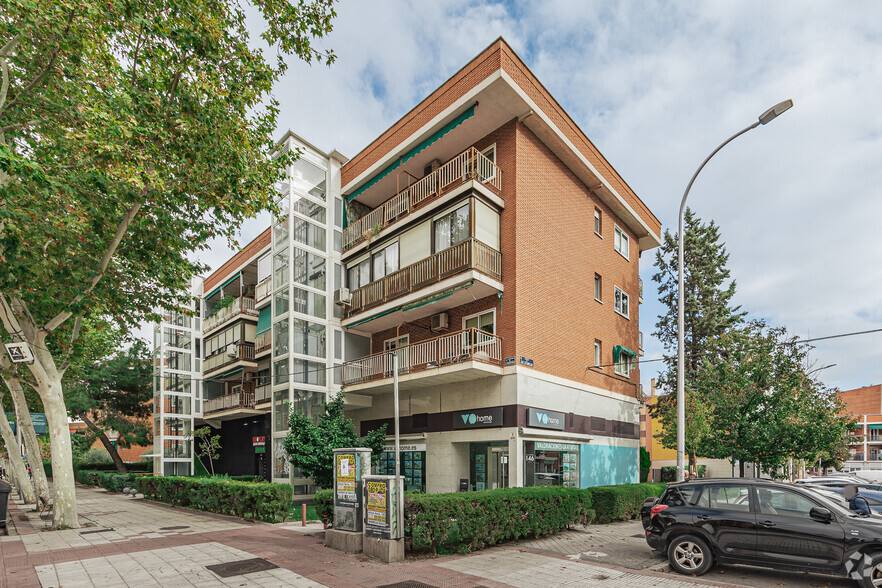 Avenida Logroño, 154, Madrid, Madrid en venta - Foto del edificio - Imagen 2 de 3