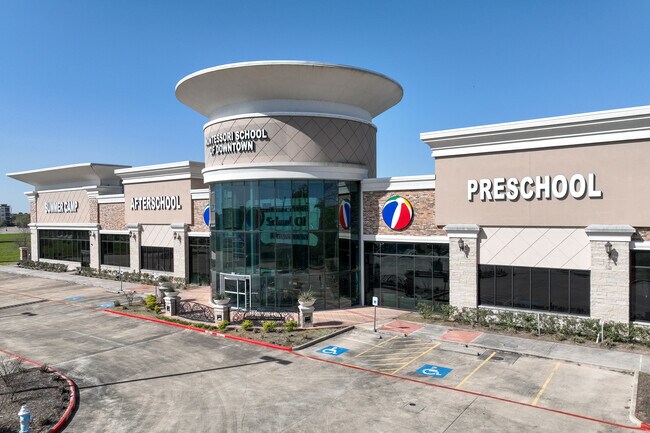 Más detalles de 6025 Highway 6 N, Houston, TX - Local en venta