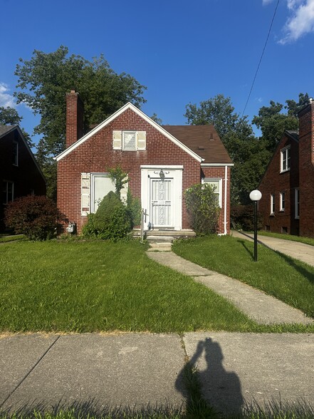 18658 Rutherford St, Detroit, MI en venta - Foto del edificio - Imagen 3 de 11