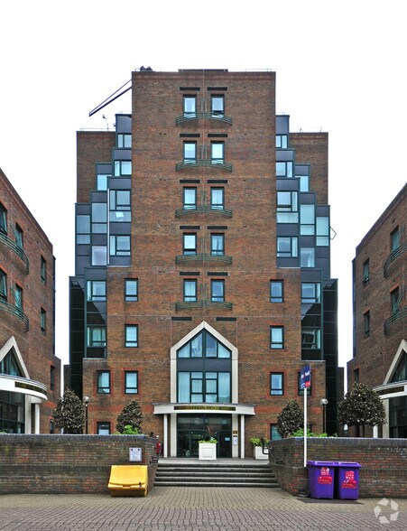 13 Lanark Sq, London en venta - Foto principal - Imagen 1 de 2
