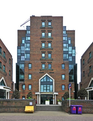 Más detalles de 13 Lanark Sq, London - Oficina en venta