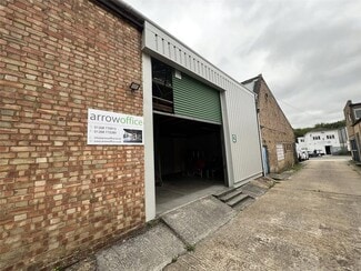 Más detalles de 45 Brook Rd, Rayleigh - Nave en alquiler