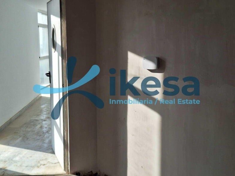 Local en Vícar en venta - Foto del interior - Imagen 3 de 17