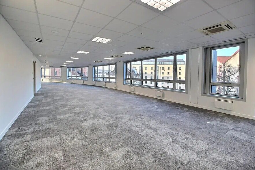 28-30 Rue De Cambrai, Paris en alquiler - Foto del edificio - Imagen 3 de 11