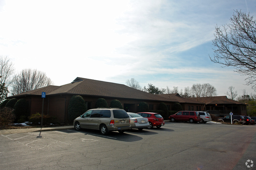 3825 Leonardtown Rd, Waldorf, MD en alquiler - Foto del edificio - Imagen 2 de 135