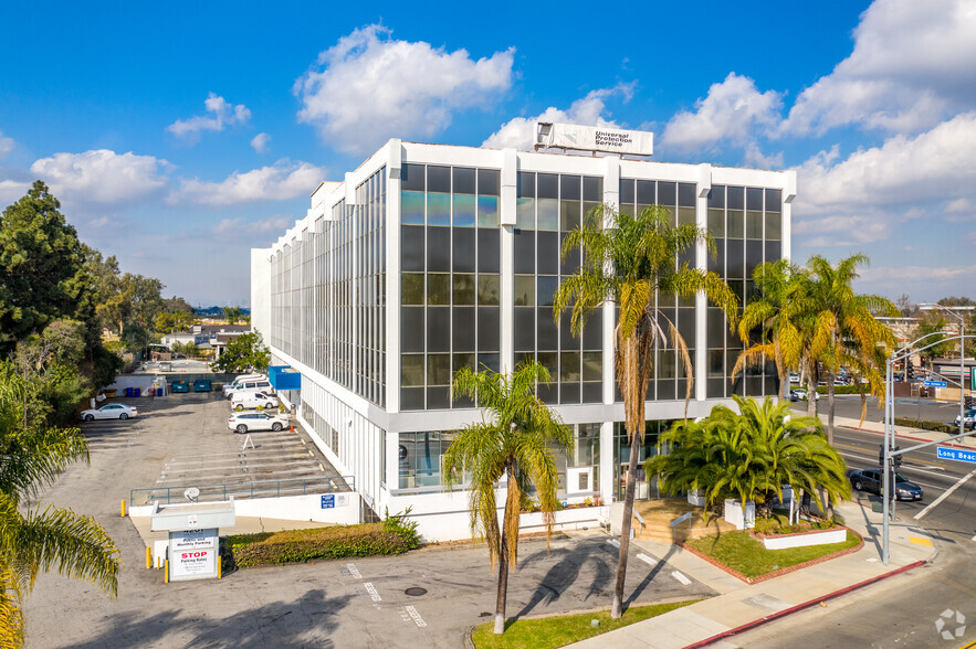 4201 N Long Beach Blvd, Long Beach, CA en alquiler - Foto del edificio - Imagen 1 de 8