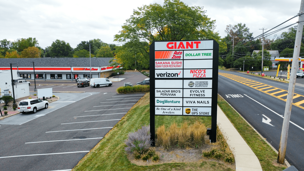 426 Town Ctr, New Britain, PA en alquiler - Foto del edificio - Imagen 3 de 20