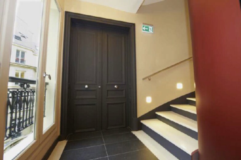10 Rue La Fayette, Paris en alquiler - Vestíbulo - Imagen 3 de 3