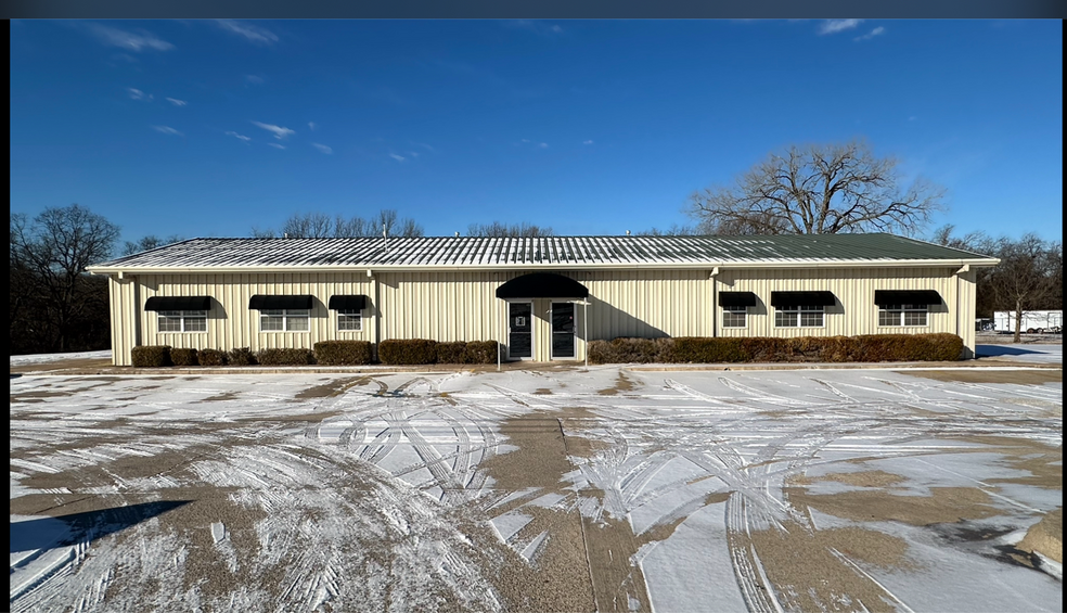 524 S Dawson St, Meeker, OK en venta - Foto del edificio - Imagen 3 de 33