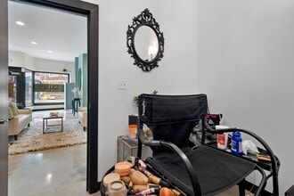 7185 Manchester Rd, Maplewood, MO en alquiler Foto del interior- Imagen 2 de 2