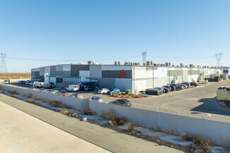 Más detalles de 17451-14757 Muskrat Ave, Adelanto, CA - Nave en venta