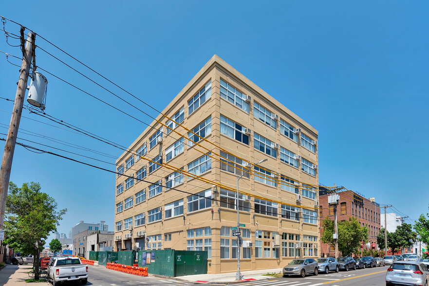 231 Norman Ave, Brooklyn, NY en venta - Foto del edificio - Imagen 1 de 2