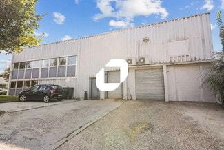 Más detalles de 13 Avenue Des 3 Peuples, Montigny-le-Bretonneux - Oficina, flex en alquiler