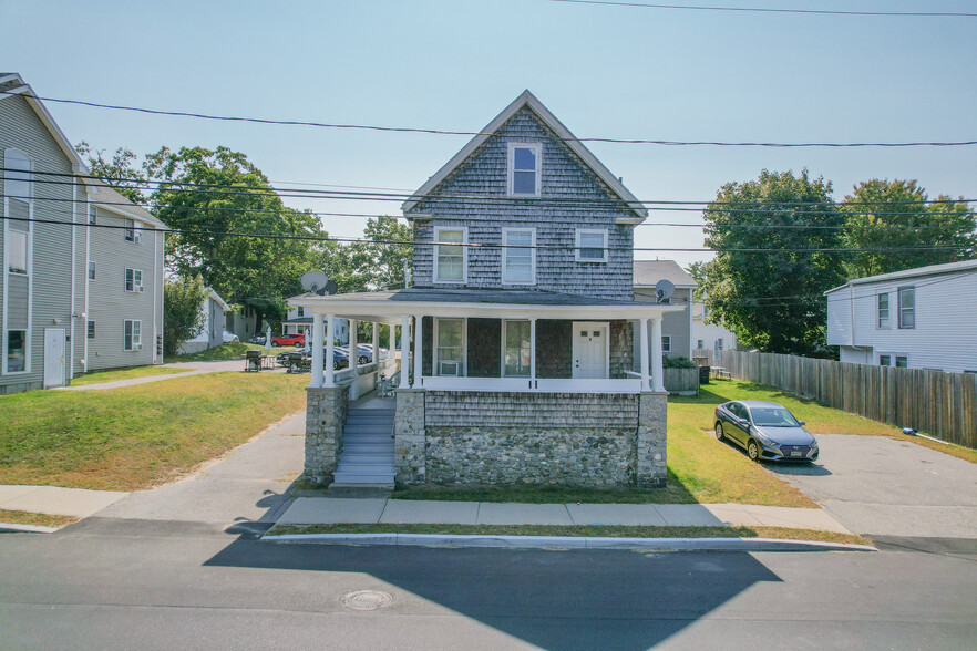 105 Union Ave, Old Orchard Beach, ME en venta - Foto principal - Imagen 1 de 12