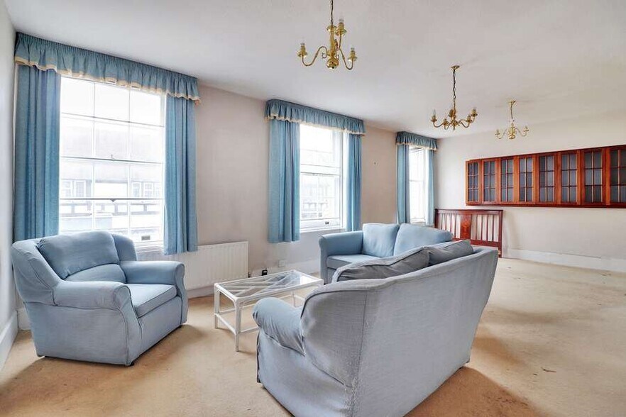 138-148 High St, Sevenoaks en venta - Foto del interior - Imagen 3 de 10