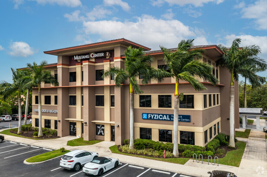 12250 E Tamiami Trl, Naples, FL en alquiler - Foto del edificio - Imagen 1 de 10