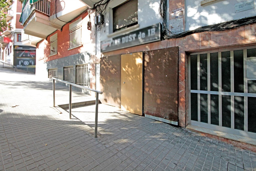 Santa Coloma de Gramenet, BAR 08921 - - - Plano de la planta - Image 2 of 2