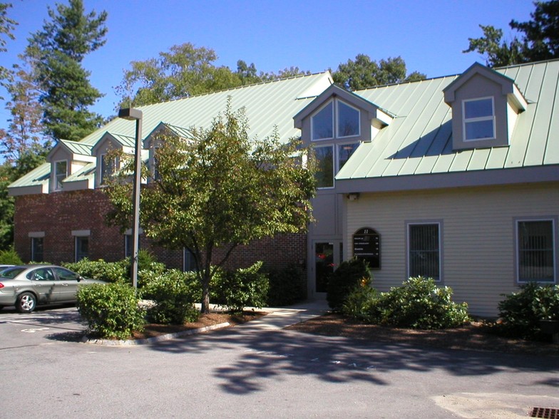 11 Red Roof Ln, Salem, NH en alquiler - Foto del edificio - Imagen 1 de 10