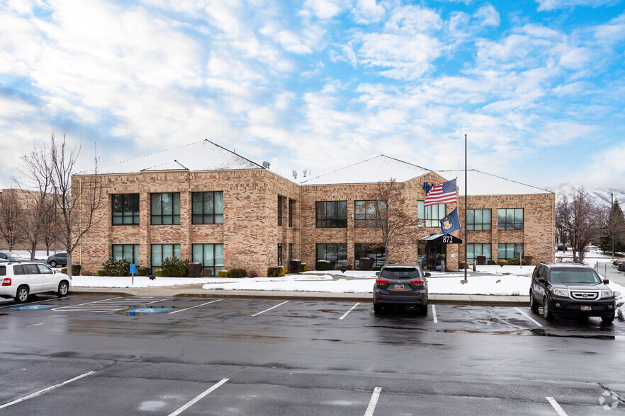 880 Heritage Park Blvd, Layton, UT en alquiler - Foto del edificio - Imagen 1 de 5