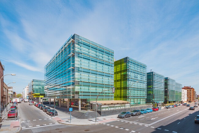 Más detalles de Calle Santa Leonor, 65, Madrid - Oficina en alquiler