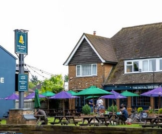 Más detalles de 130-132 Hersham Rd, Walton On Thames - Local en alquiler