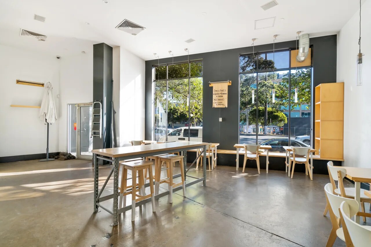 22 Saint Kilda Rd, St Kilda, VIC 3182 - Unidad Shop 1 - - Foto del interior - Image 2 of 6