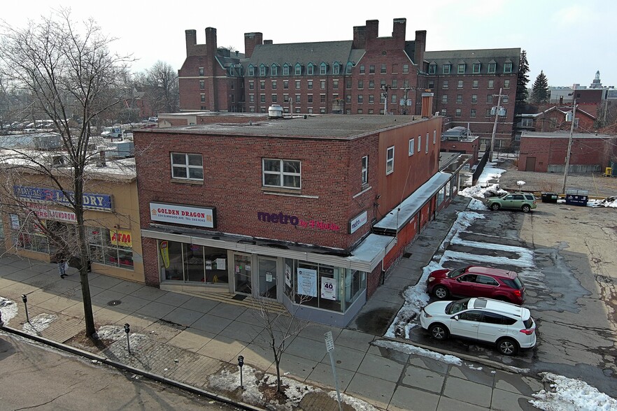 224 Elmwood Ave, Buffalo, NY en venta - Foto del edificio - Imagen 1 de 3