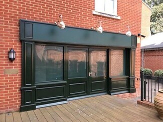 Más detalles de 41 High St, Christchurch - Local en venta